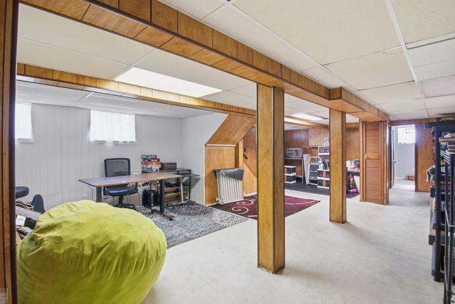 883 St. Clair Avenue, Grosse Pointe, MI 48230