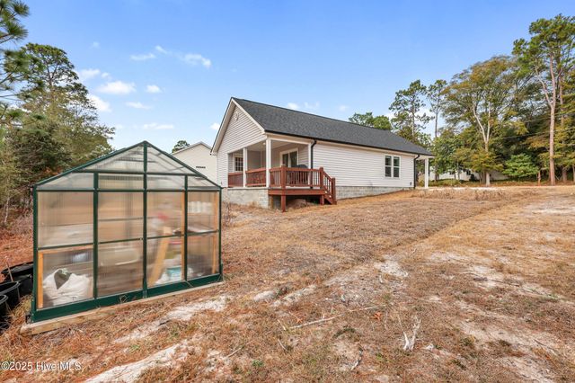 60 S Greensboro Road, Boiling Spring Lakes, NC 28461