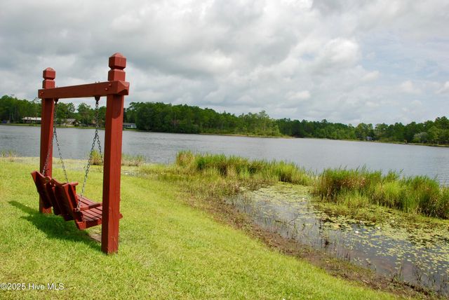 60 S Greensboro Road, Boiling Spring Lakes, NC 28461