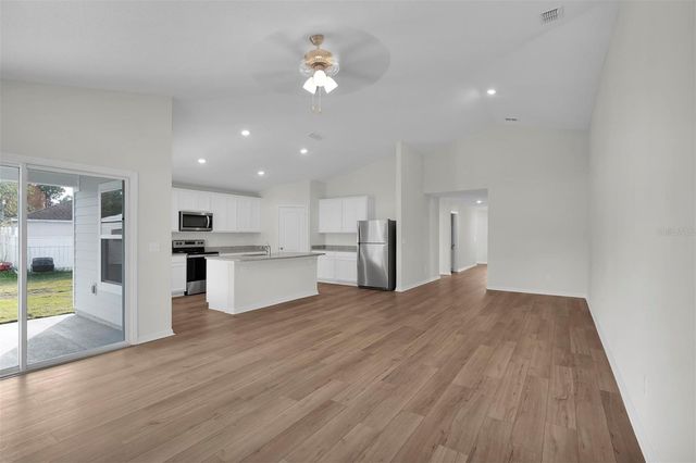 19 PINEAPPLE DRIVE, Palm Coast, FL 32164