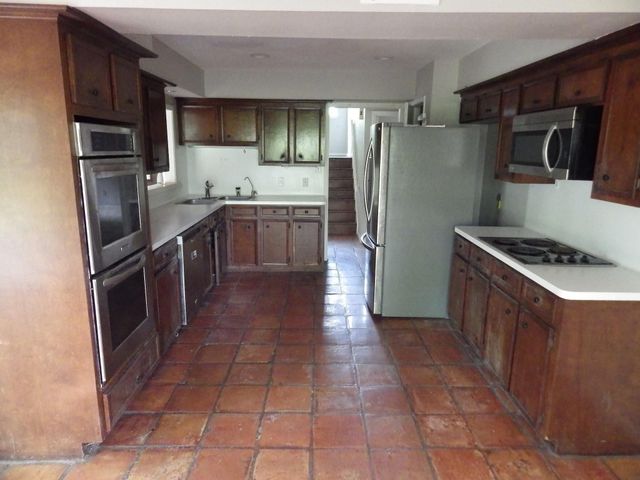 109 Springs Edge Drive, Conroe, TX 77356