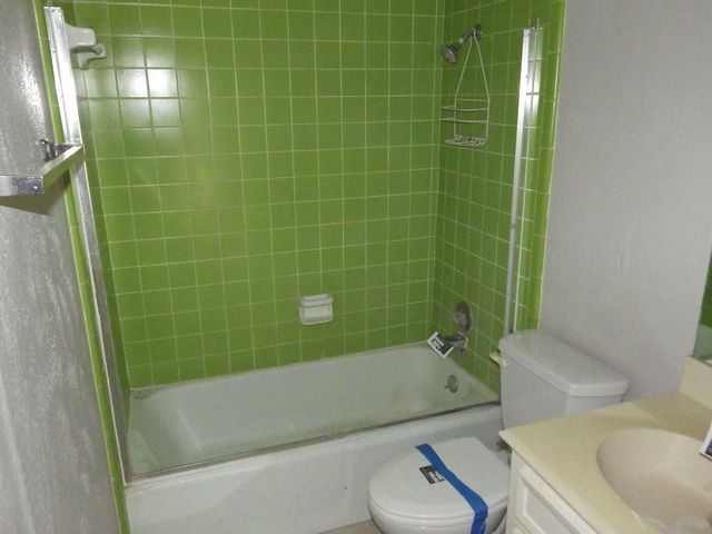 109 Springs Edge Drive, Conroe, TX 77356