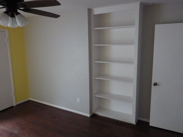 109 Springs Edge Drive, Conroe, TX 77356