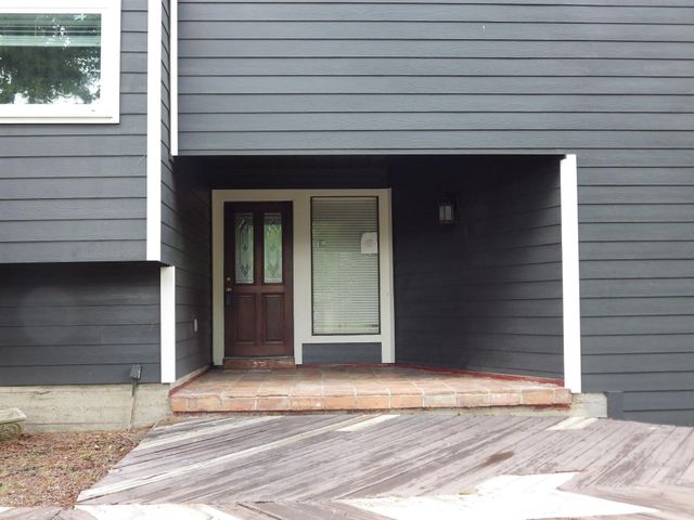 109 Springs Edge Drive, Conroe, TX 77356