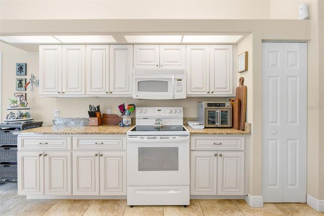 6710 PLEASANT HILL ROAD, Bradenton, FL 34203