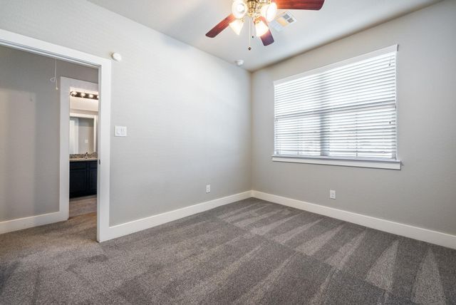 374 Madison Oaks Ave 12B, Georgetown, TX 78626