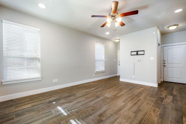 374 Madison Oaks Ave 12B, Georgetown, TX 78626