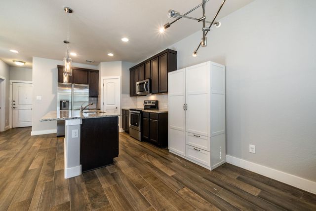 374 Madison Oaks Ave 12B, Georgetown, TX 78626