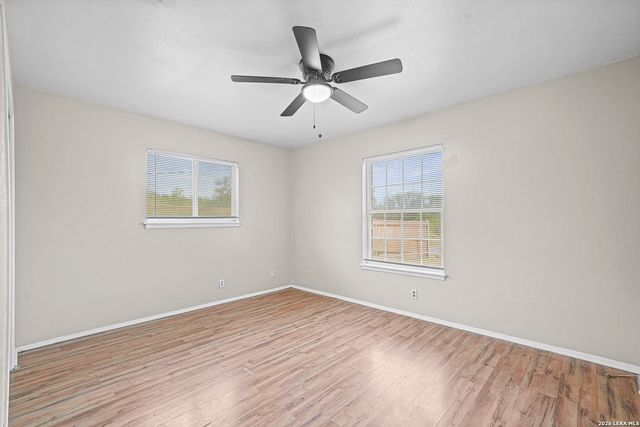 306 N Seguin Rd, Converse, TX 78109