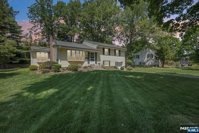 108 Kohring Circle, Harrington Park, NJ 07640