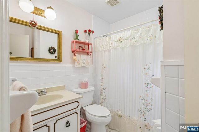 108 Kohring Circle, Harrington Park, NJ 07640