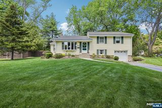 108 Kohring Circle, Harrington Park, NJ 07640