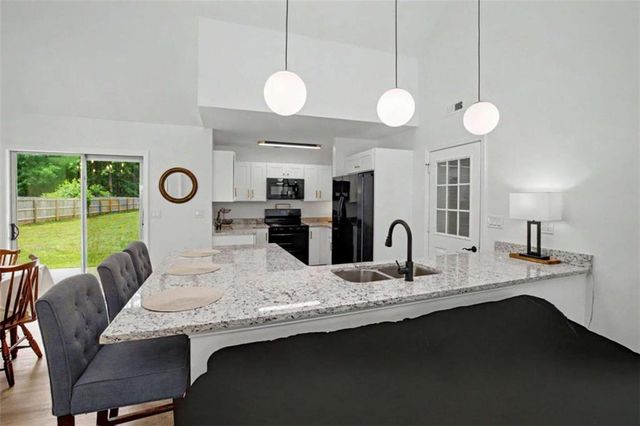 146 Jeb Stuart Drive, Newnan, GA 30265