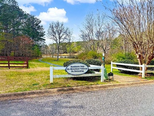 146 Jeb Stuart Drive, Newnan, GA 30265