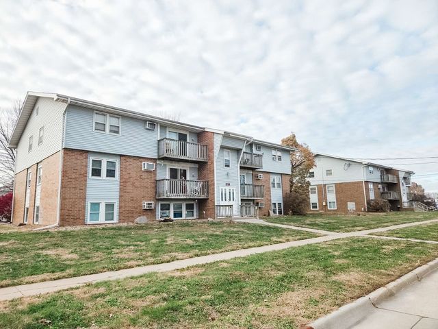 1718 & 1804 Dolores Street, Knoxville, IA 50138