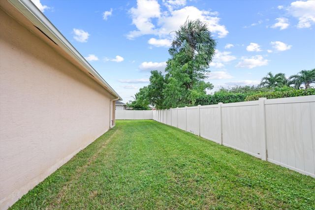 2981 Dovedale Court E, Wellington, FL 33414