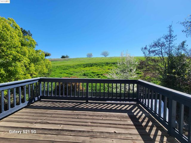 1071 Stonecrest Drive, Antioch, CA 94531