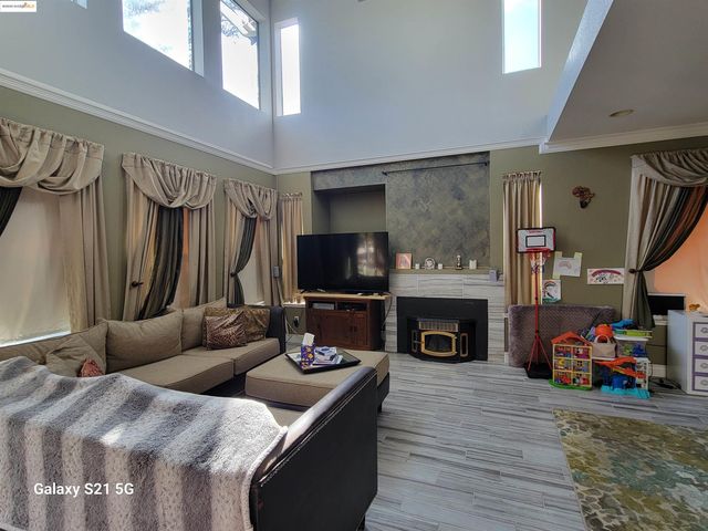 1071 Stonecrest Drive, Antioch, CA 94531
