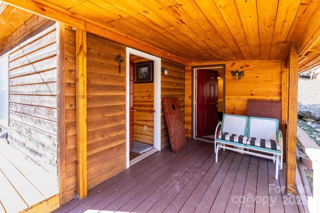 1010 & 1014 Melton Branch Road, Bakersville, NC 28705