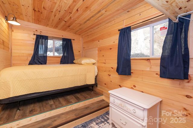 1010 & 1014 Melton Branch Road, Bakersville, NC 28705