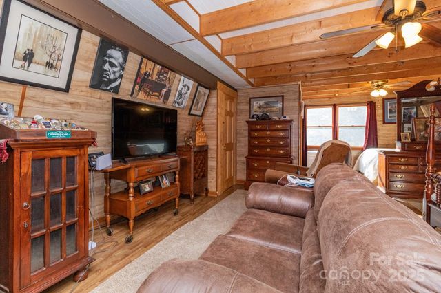 1010 & 1014 Melton Branch Road, Bakersville, NC 28705