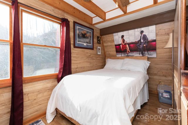 1010 & 1014 Melton Branch Road, Bakersville, NC 28705