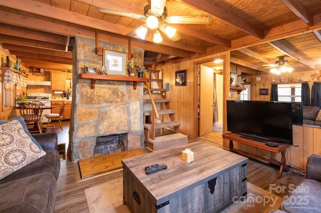 1010 & 1014 Melton Branch Road, Bakersville, NC 28705