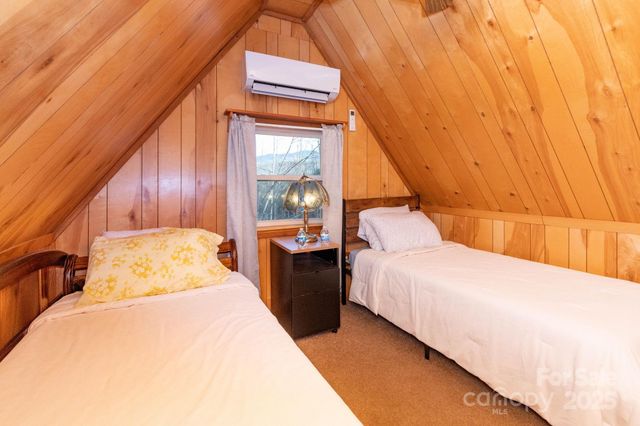 1010 & 1014 Melton Branch Road, Bakersville, NC 28705