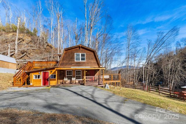 1010 & 1014 Melton Branch Road, Bakersville, NC 28705