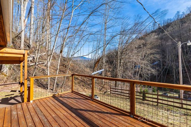 1010 & 1014 Melton Branch Road, Bakersville, NC 28705