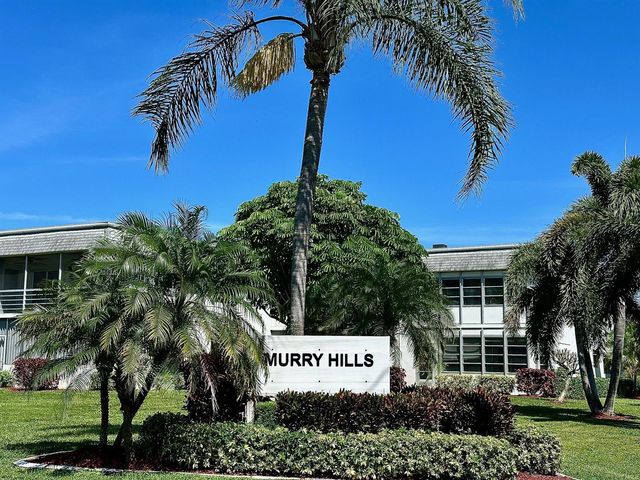 2880 Lake Osborne Drive 210, Lake Worth Beach, FL 33461
