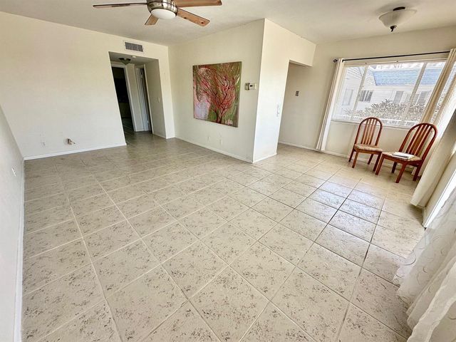 2880 Lake Osborne Drive 210, Lake Worth Beach, FL 33461