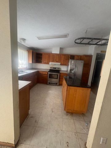 68097 Suzanne Drive, Edwardsburg, MI 49112