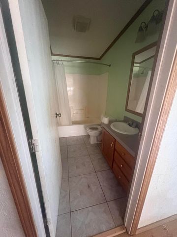 68097 Suzanne Drive, Edwardsburg, MI 49112