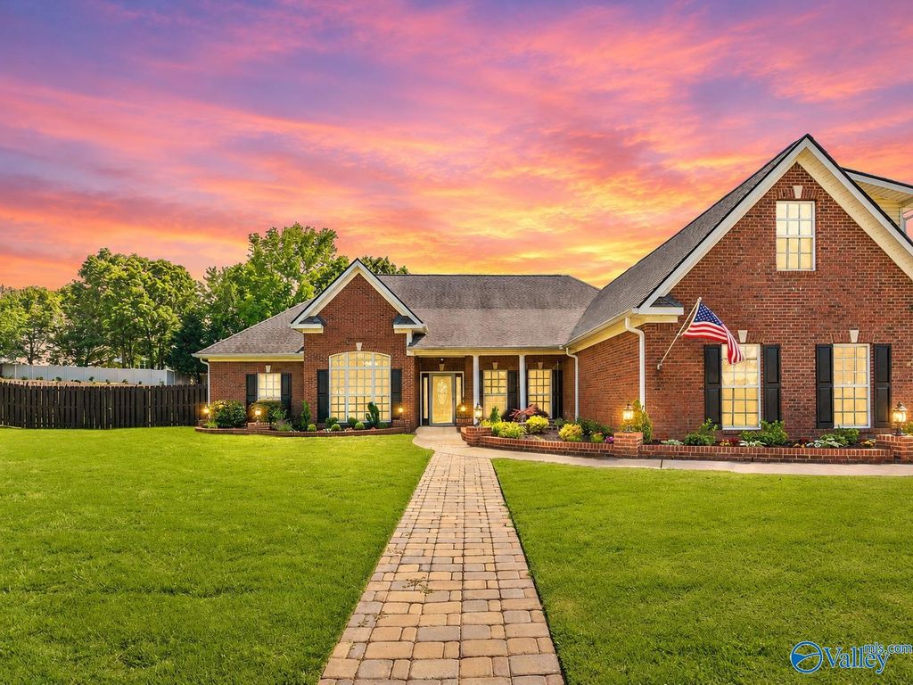 103 Vanguard Street, Harvest, AL 35749