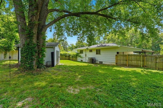 10230 Lynncrest Court, Unincorporated, MO 63136