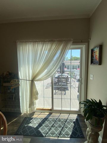 47 DAPHNE CT, Douglassville, PA 19518