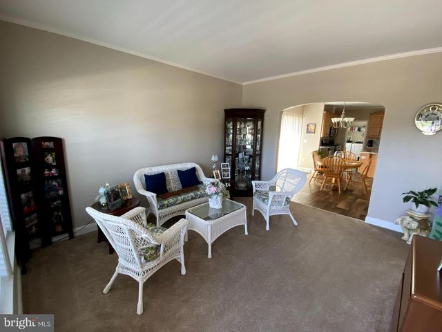 47 DAPHNE CT, Douglassville, PA 19518