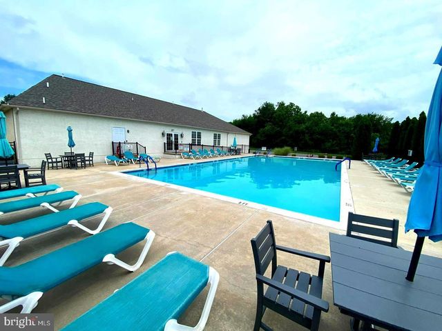 47 DAPHNE CT, Douglassville, PA 19518