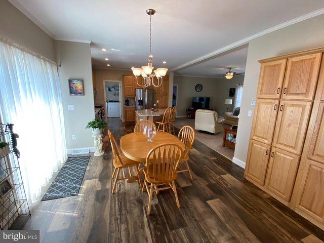 47 DAPHNE CT, Douglassville, PA 19518