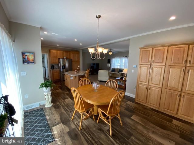 47 DAPHNE CT, Douglassville, PA 19518