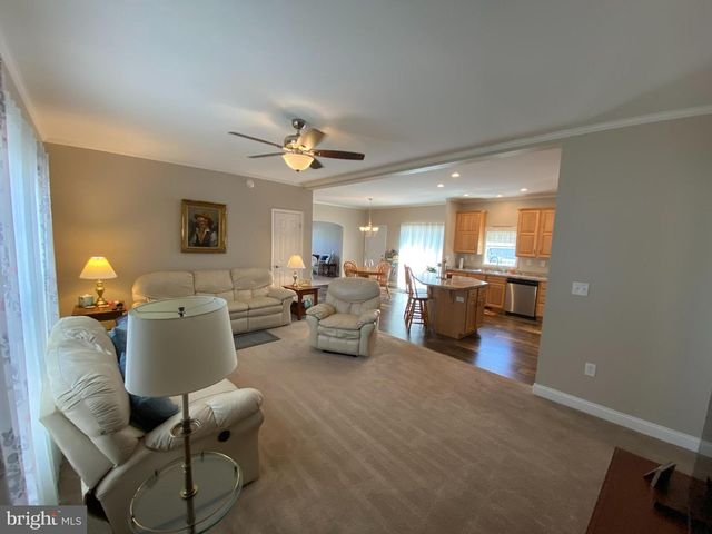 47 DAPHNE CT, Douglassville, PA 19518