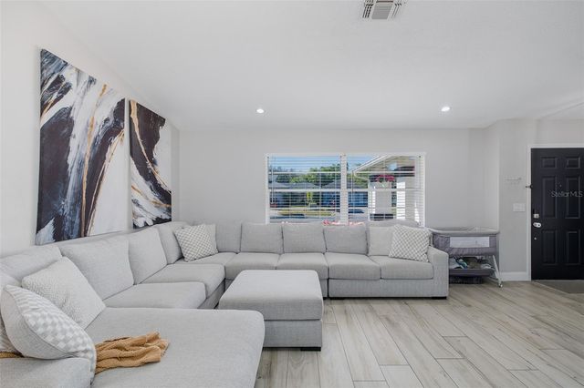 9135 HAWKINS COURT, New Port Richey, FL 34655