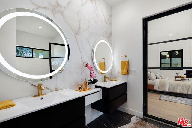 20171 Bayview Avenue, Newport Beach, CA 92660