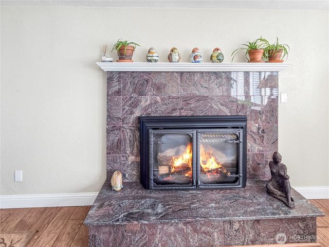 178 NW Captain Court, Oak Harbor, WA 98277