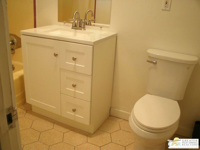 2290 S Palm Canyon Drive 114, Palm Springs, CA 92264