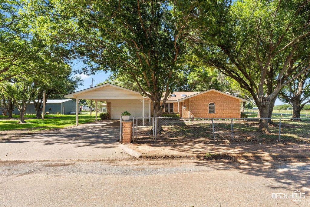 4751 MOURNING DOVE LANE, Wichita Falls, TX 76305