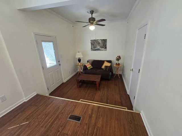 323 Burnt Gin Rd, Gaffney, SC 29340