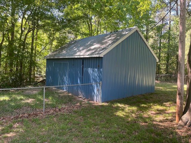 323 Burnt Gin Rd, Gaffney, SC 29340