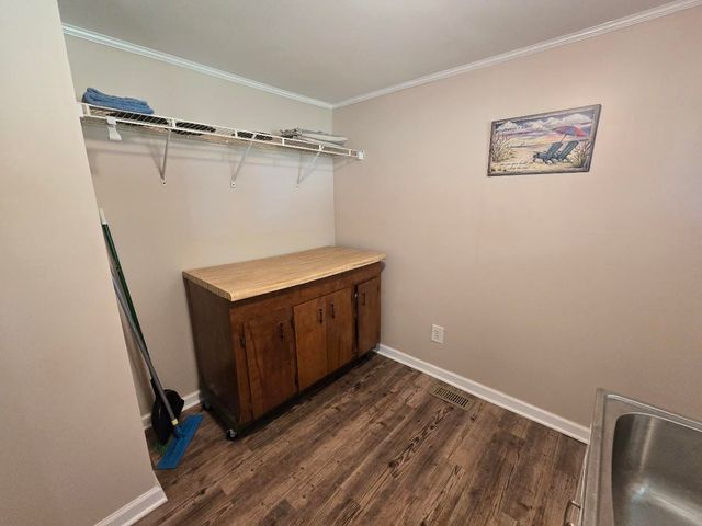 323 Burnt Gin Rd, Gaffney, SC 29340